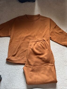 Cozy Fleece Pajama Set in Rust Brown